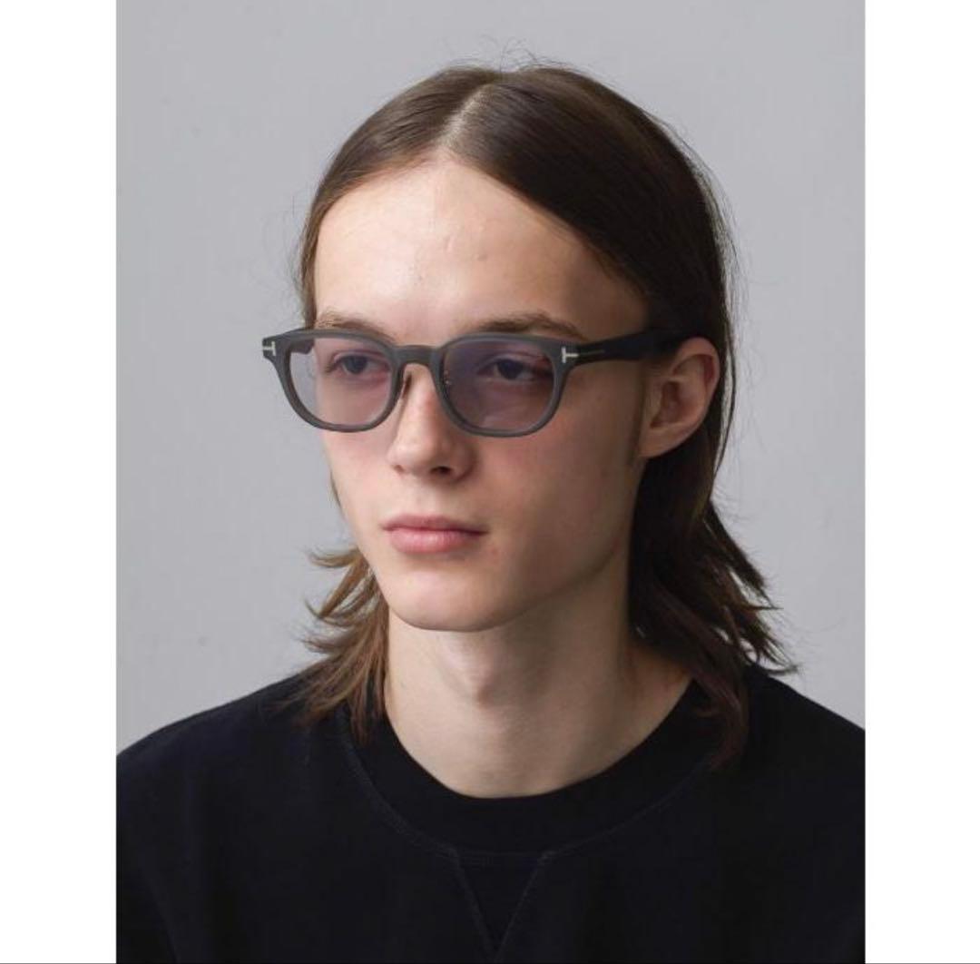 TOM FORD ロンハーマントム フォードサングラスマットグレーパープルグレー