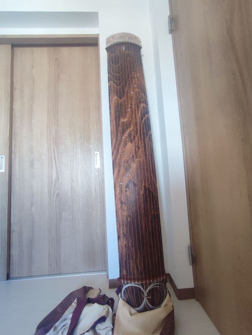 木製筝 13弦 楽譜１3冊、琴柱、カバー、爪付