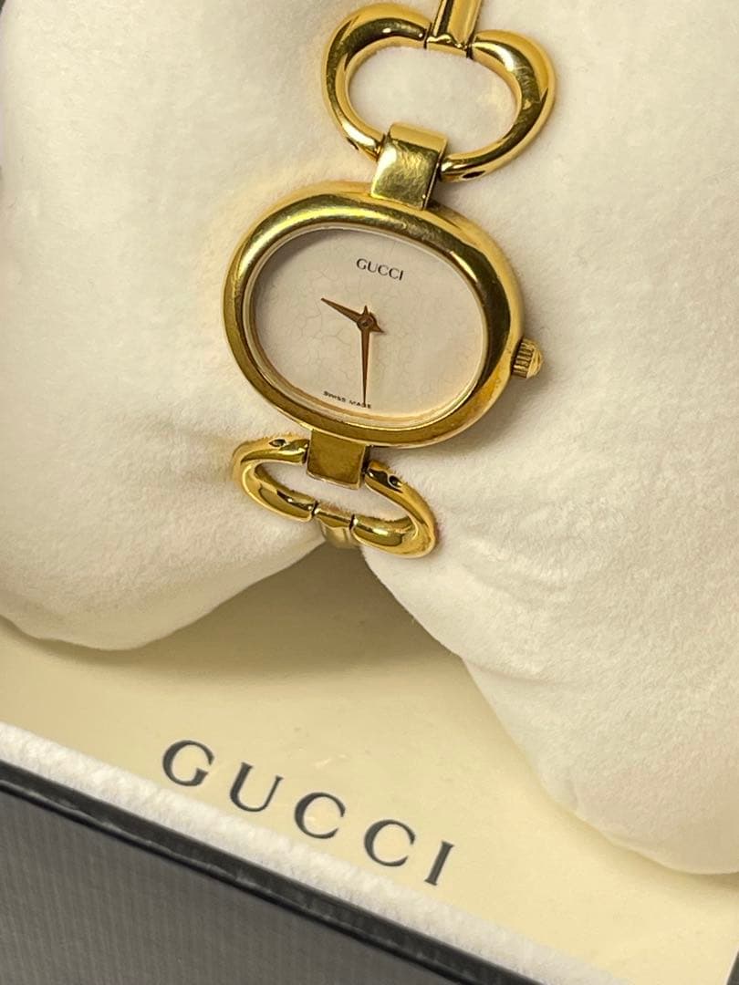 GUCCIグッチ 腕時計 ホワイトシェル 文字盤レディース 1600