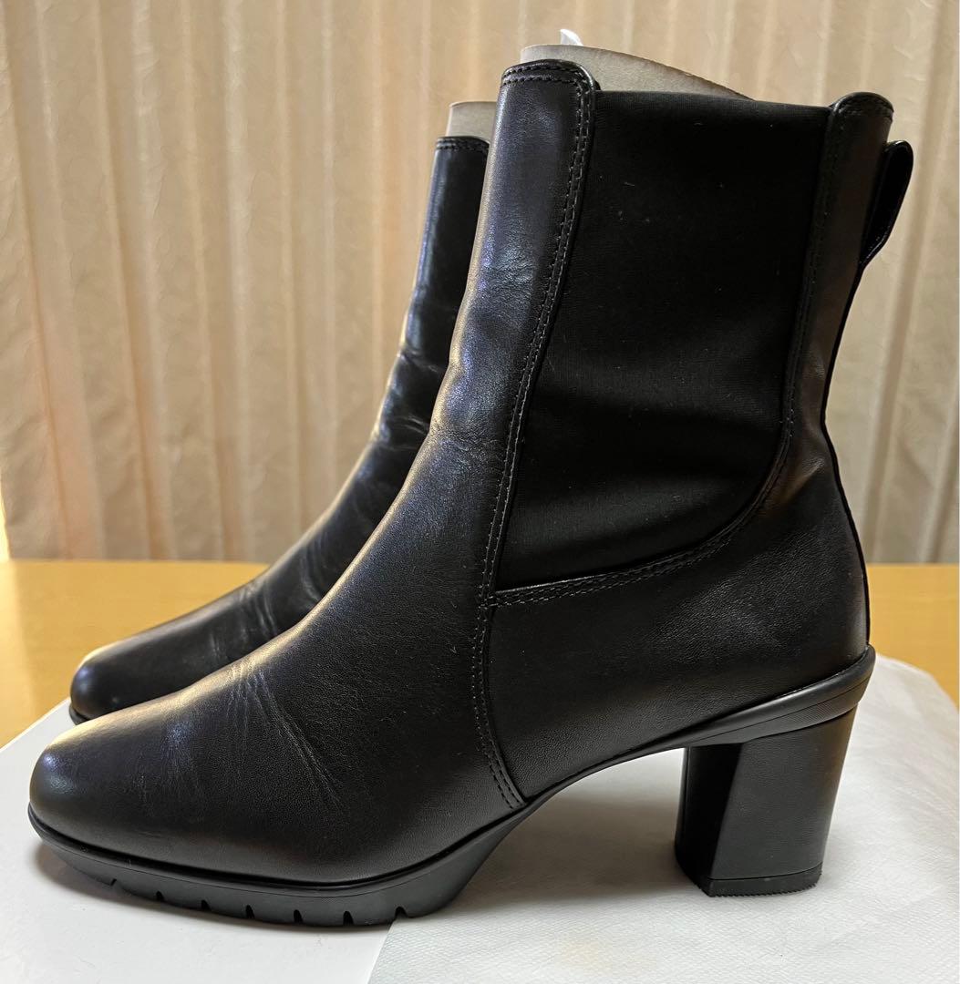 fit fit フレックスヒールサイドゴアブーツ（ブラック）