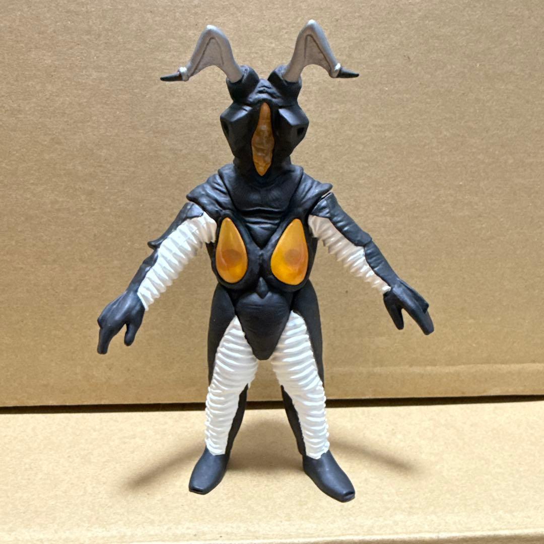 究極アルティメットルミナス　ゼットン