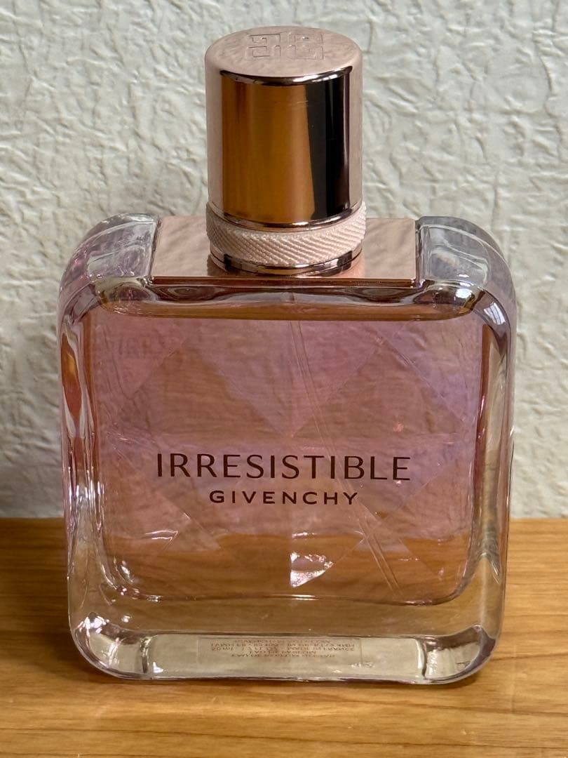 【お値引き不可！】ジバンシイ イレジスティブル オーデパルファム ネクター