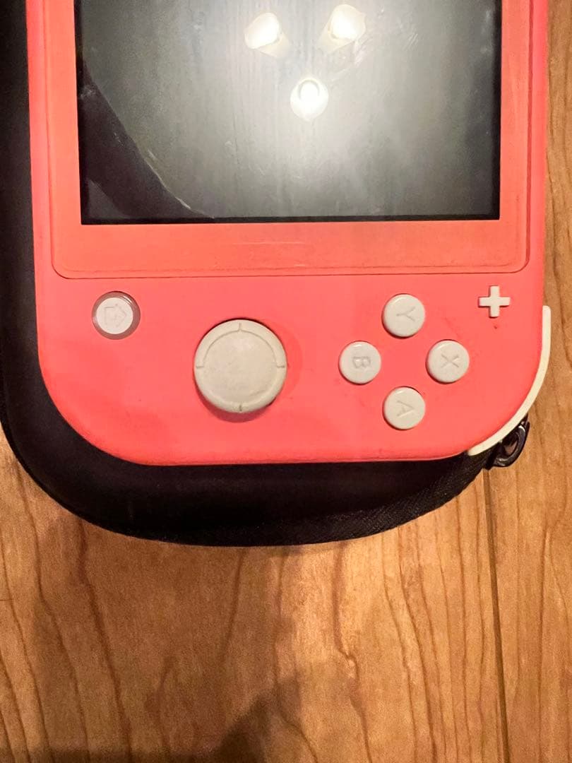 Switchライト本体　ポケットモンスターバイオレットのカセットとケース付き