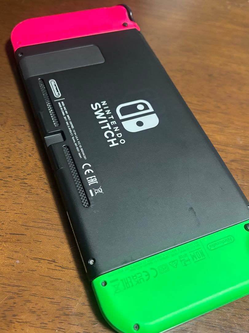 Nintendo Switch 本体 ピンクとグリーンのJoy-Con