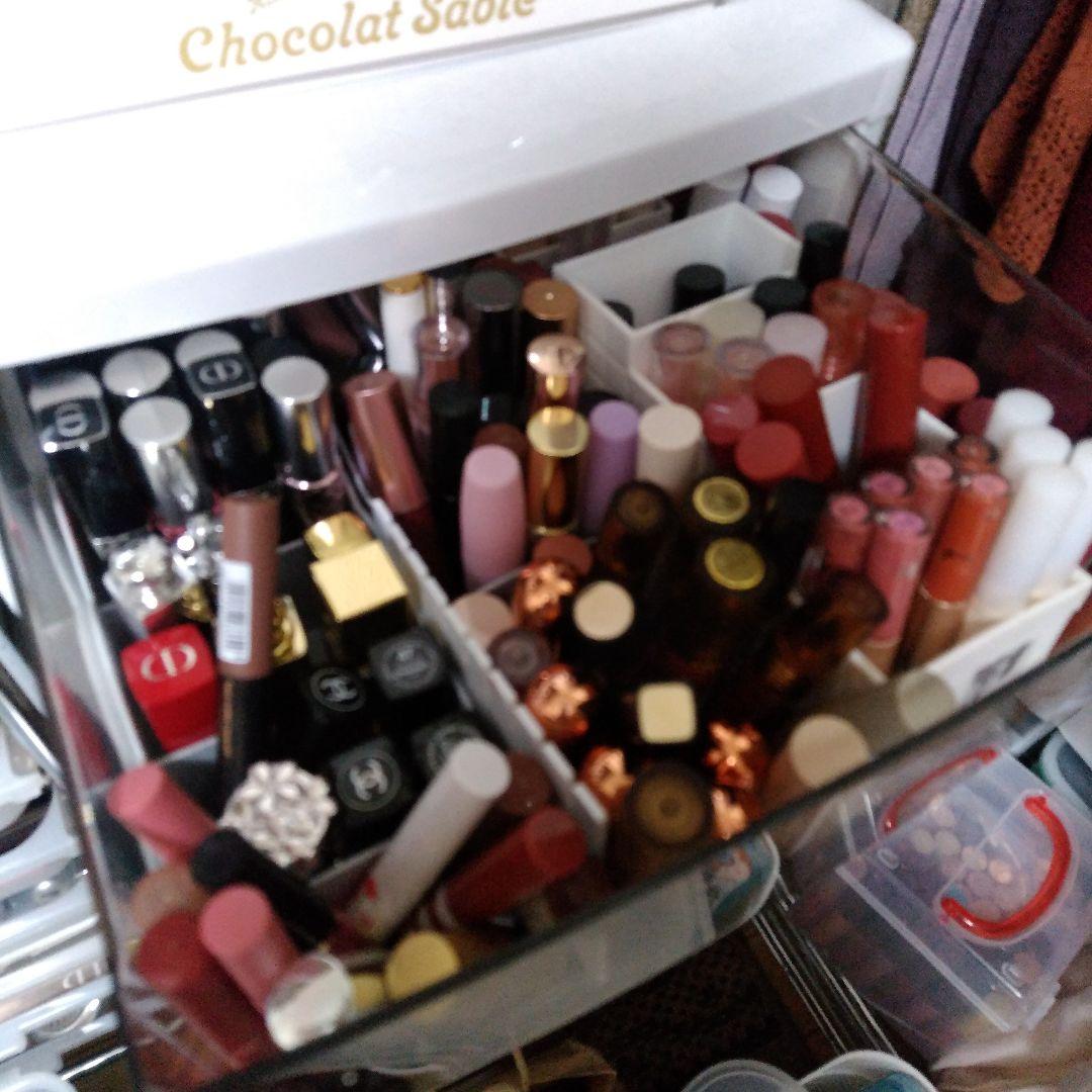 コスメまとめ売りランダム美品未使用有り、フルメイク！