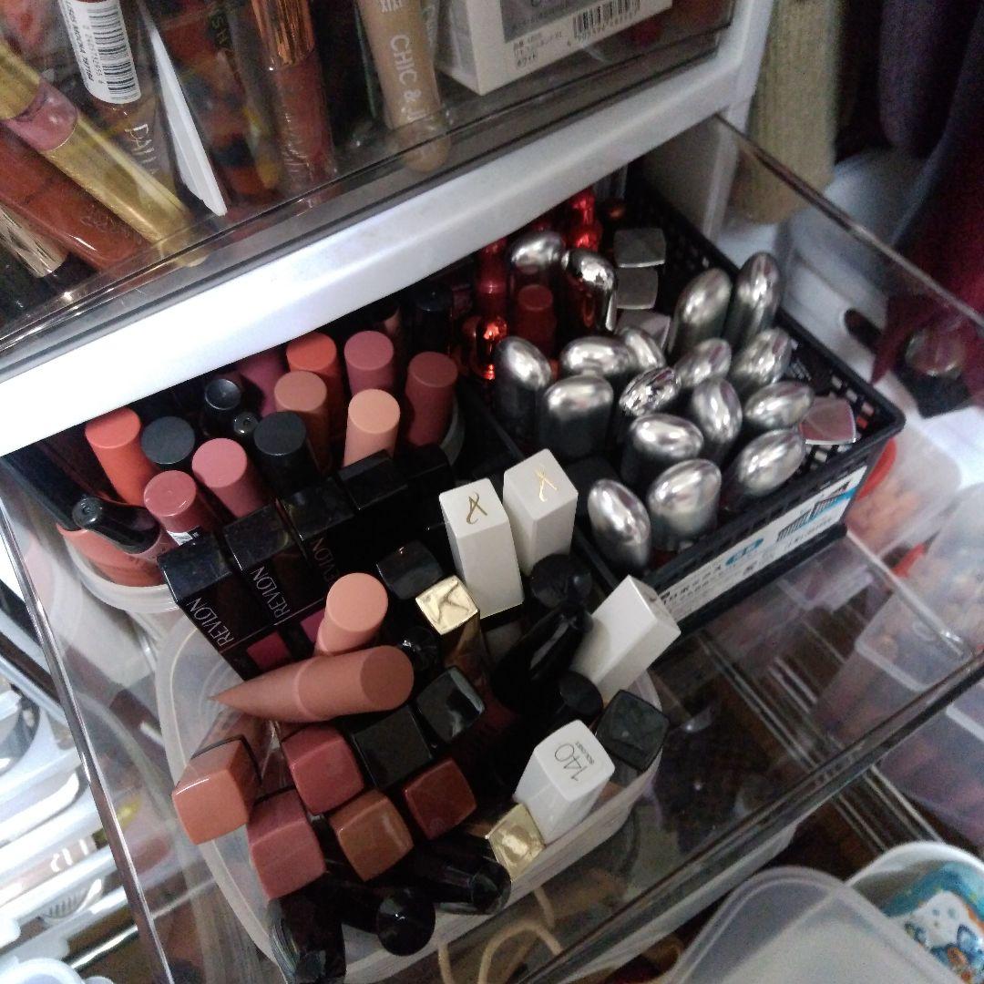 コスメまとめ売りランダム美品未使用有り、フルメイク！