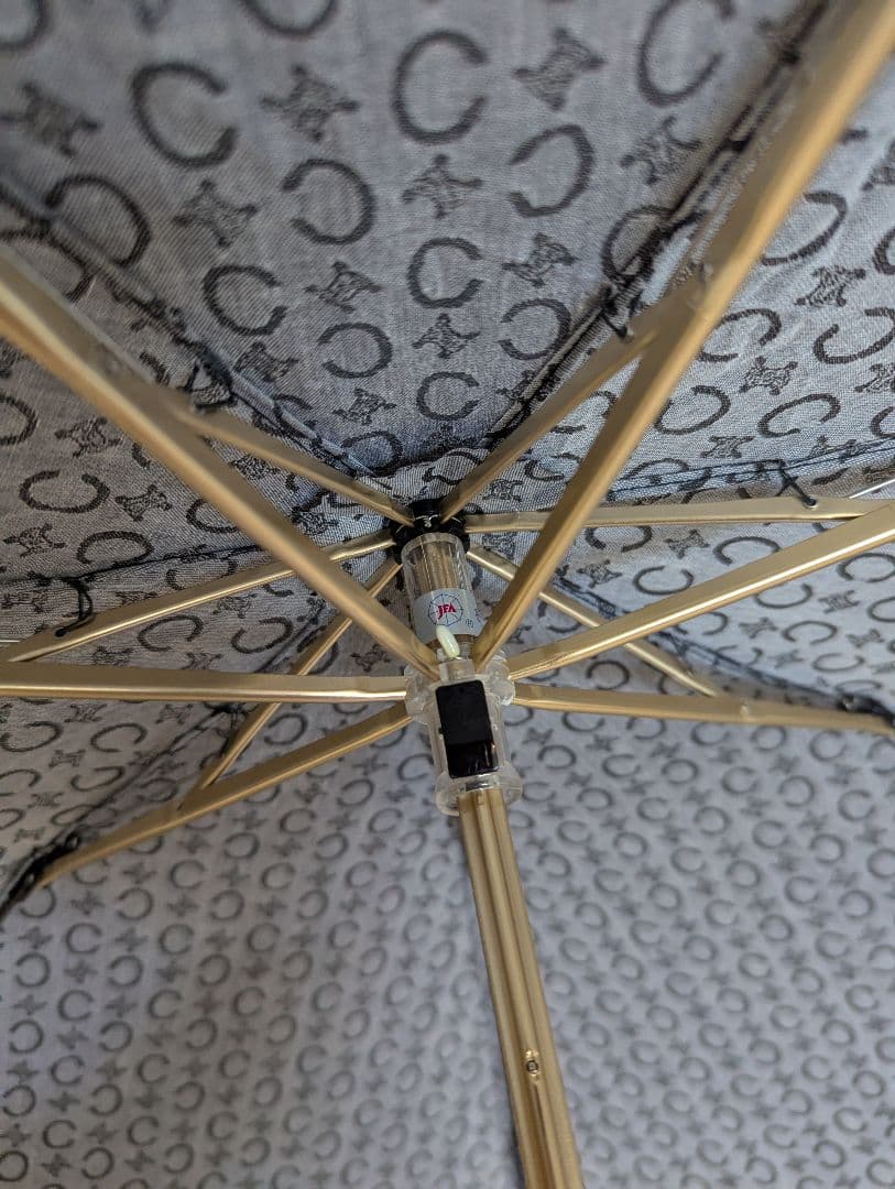 美品◇セリーヌ☆マダカム折り畳み傘　トリオンフ　晴雨兼用
