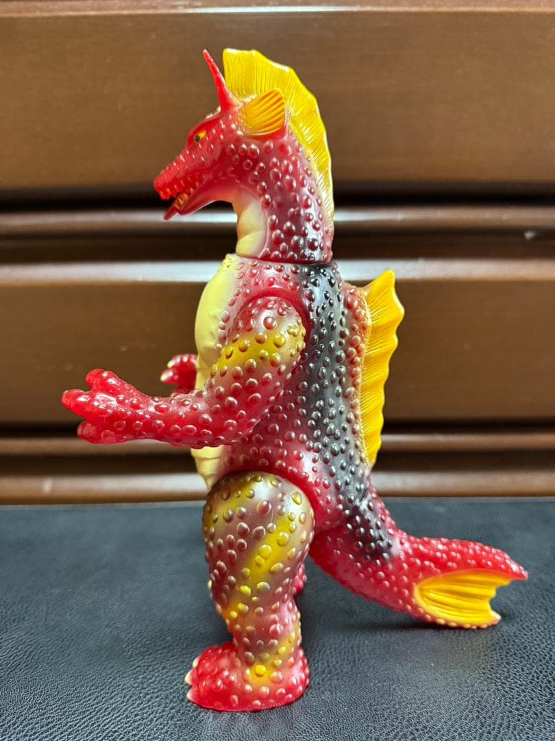 マルサン 世紀の大怪獣 チタノザウルス Red Clear Ver. 350