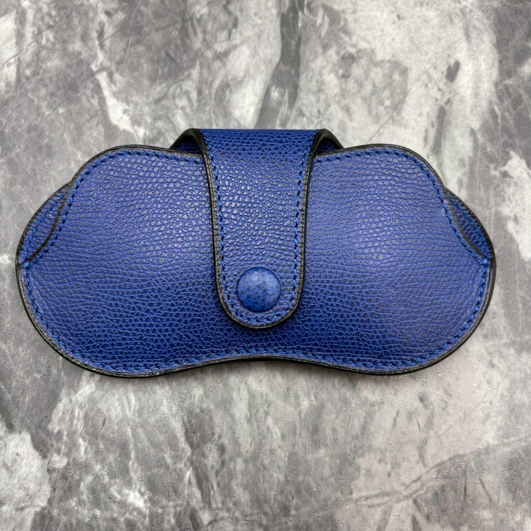 極美品✨ヴァレクストラ　メガネケース