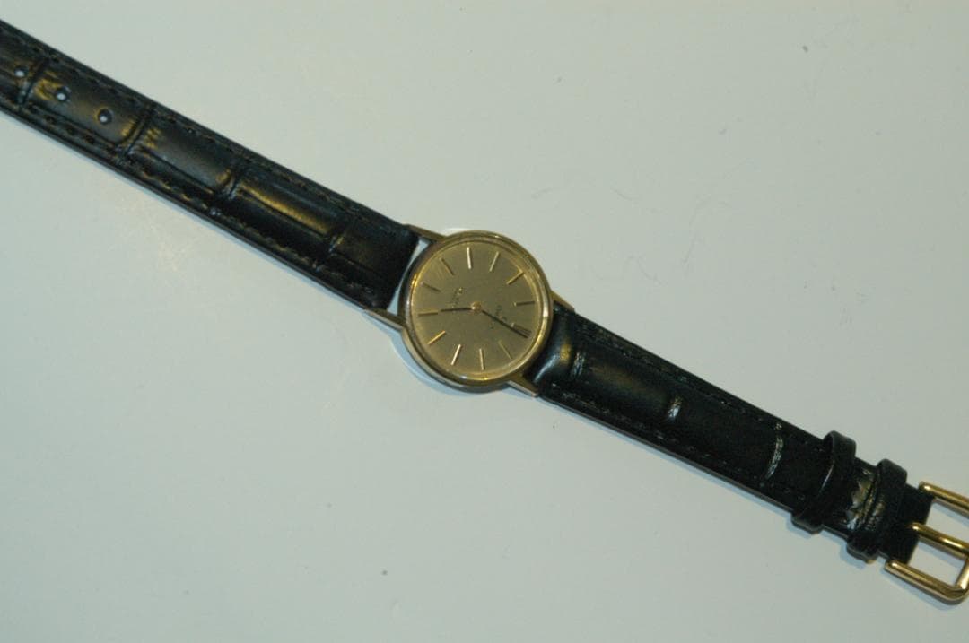 ♪【美品】OMEGA■レディース腕時計■Deville■QZ■1083 ♪