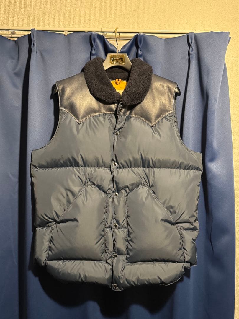 ロッキーマウンテン　クリスティ　ダウンベスト ネイビー 42サイズ ボア