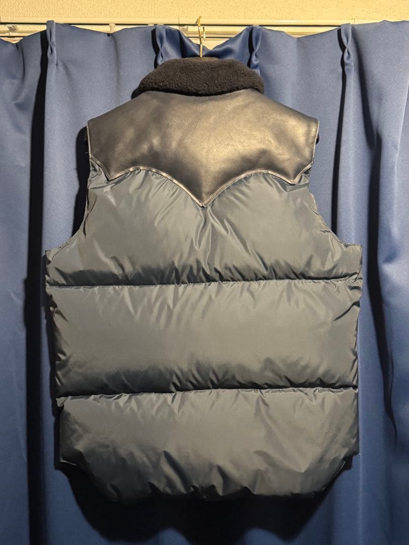 ロッキーマウンテン　クリスティ　ダウンベスト ネイビー 42サイズ ボア