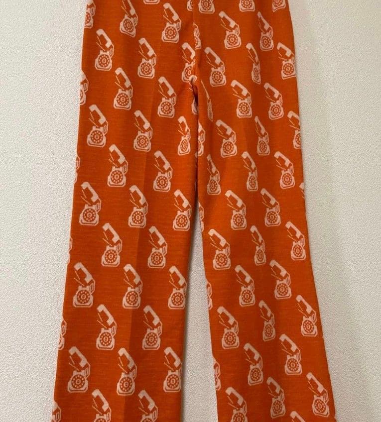 大特価【美品】ミュウミュウの総柄フレアパンツ　オレンジ系