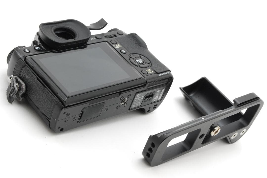 【グリップ付き】富士フイルム FUJIFILM X-T1 ボディ ブラック