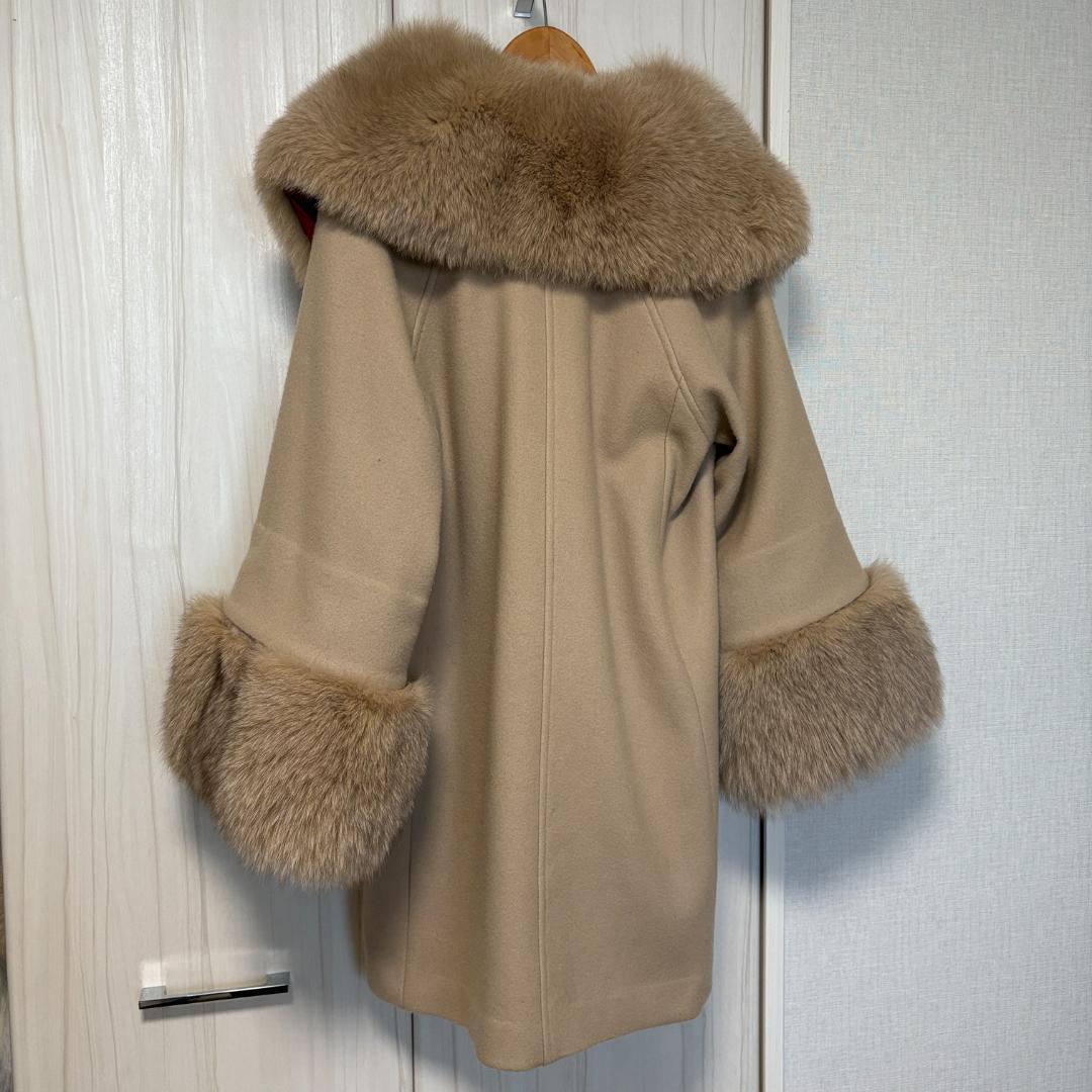 み ゆか(久保由香) Sov. フォックスファー ロングコート 毛皮
