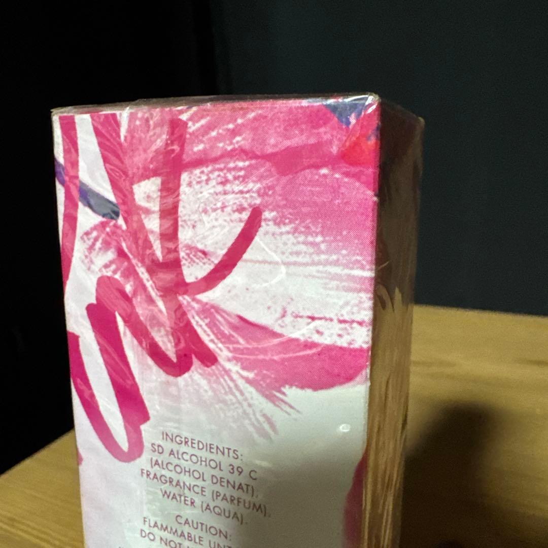 新品未使用　エスカーダESCADA セクシーグラフィティ　50ml