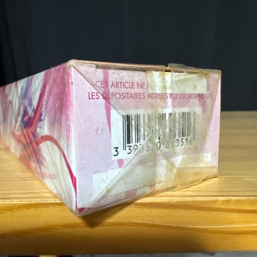 新品未使用　エスカーダESCADA セクシーグラフィティ　50ml