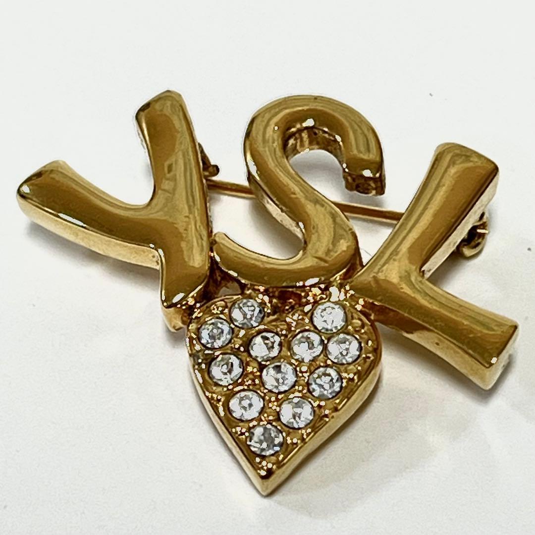 イヴ・サンローラン ロゴ ハート ブローチ ゴールド