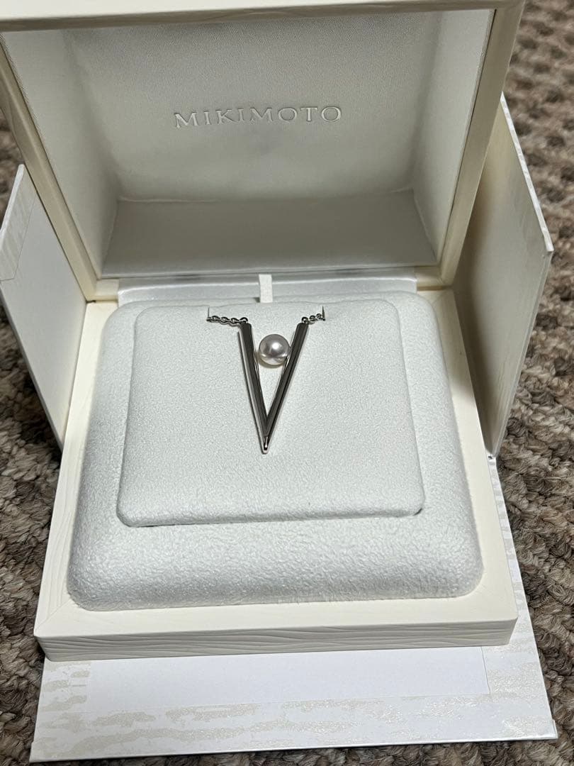 【美品】MIKIMOTO 《ミキモト》Vコードペンダント ネックレス
