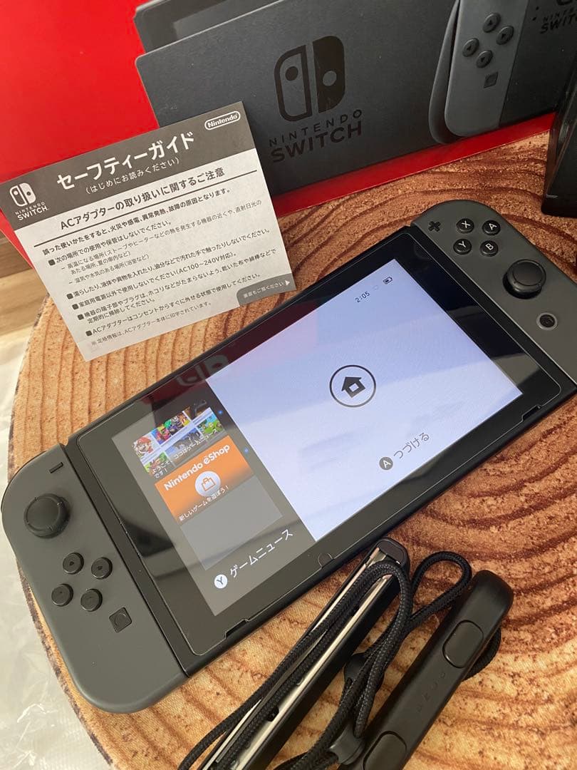 Nintendo Switch ニンテンドースイッチ本体　グレー②