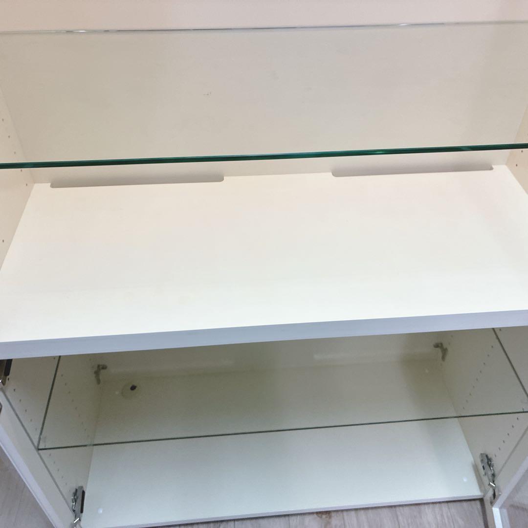 ◇大阪府 神戸市 配達料無料！arflex◇キャビネット◇ 照明付き◇ガラス扉◇