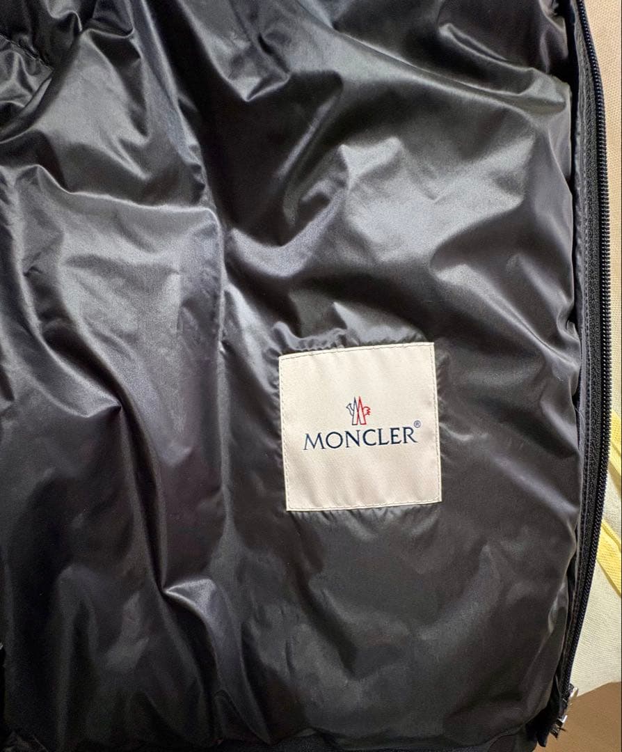 MONCLER モンクレール　NEVEU GIUBBOTTO ヌブーライトダウン