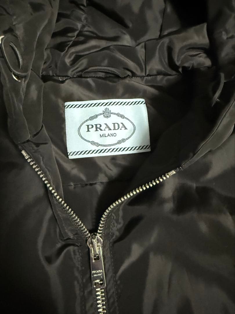新品未使用PRADA36フード付きブラックナイロンジャケット