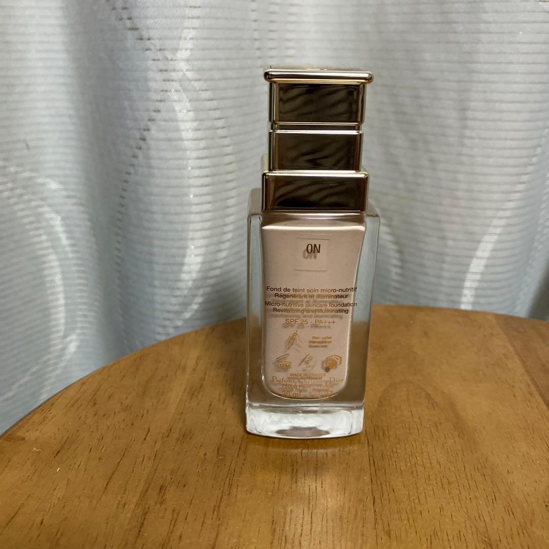 Dior Le Micro-FluideTeint de Rose ディオール