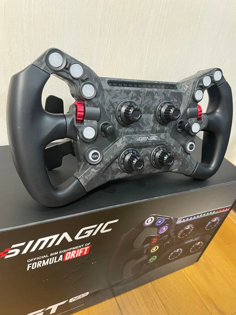 Simagic GT Neo フォーミュラー/GT ステアリング