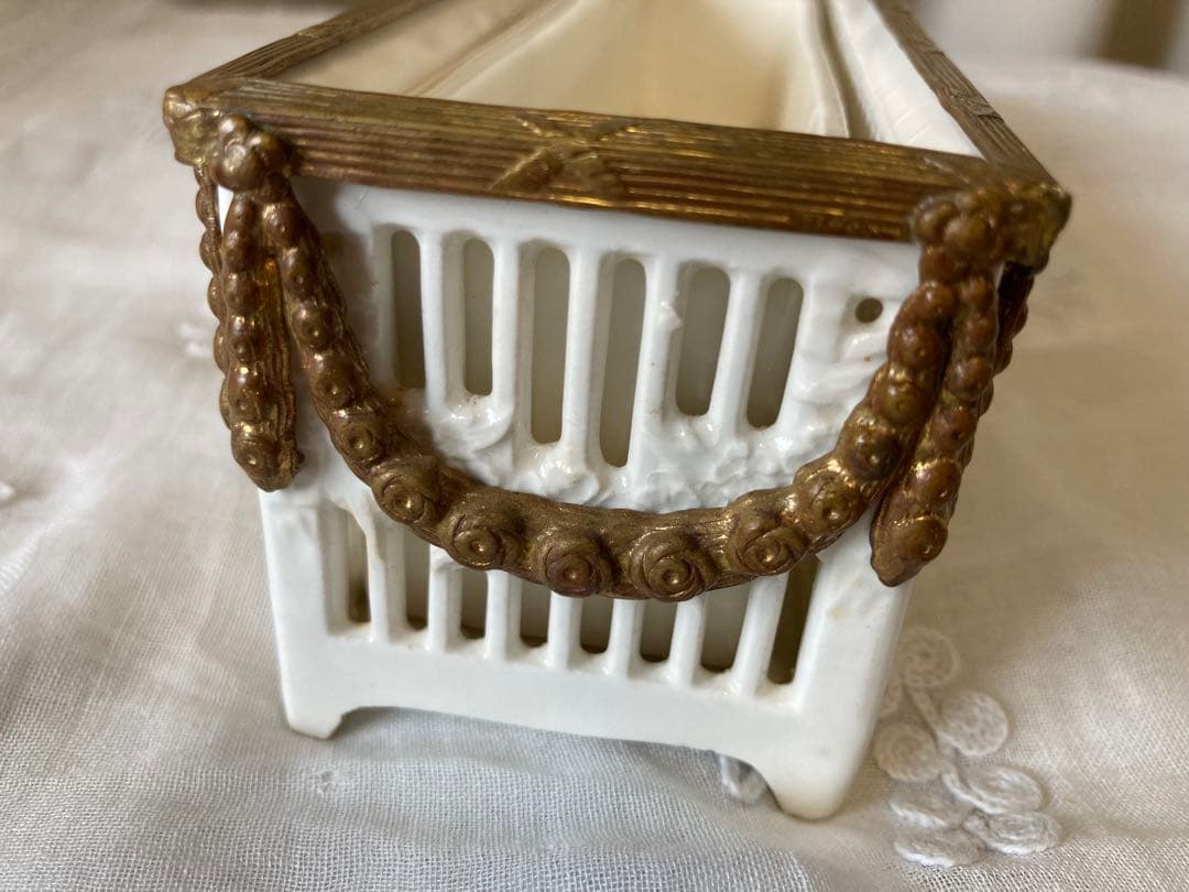 フランス アンティーク 薔薇のガーランド 小箱 陶器 ボックス 小箱19世紀