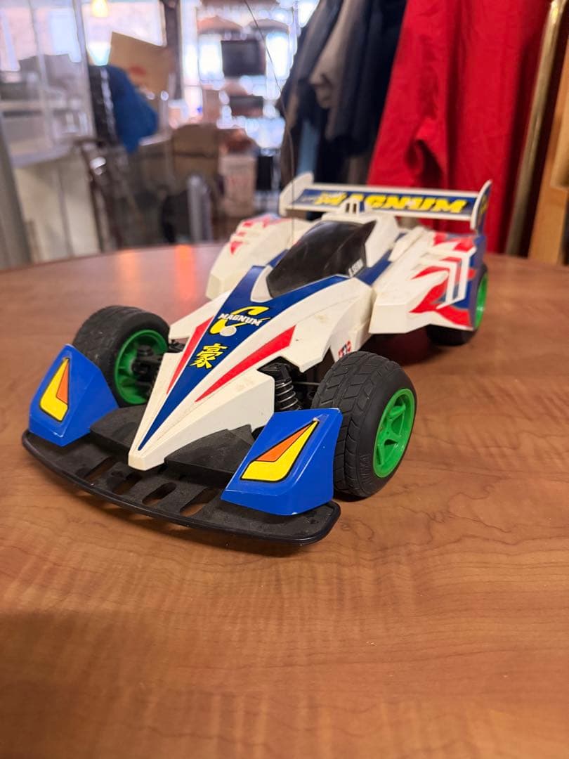 マグナム ミニ四駆 サイクロンロゴ付き