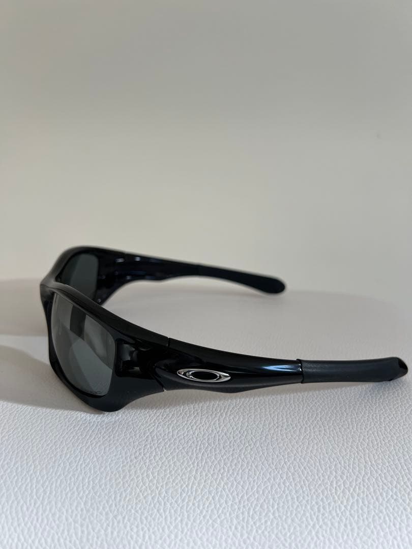 オークリー ピットブル