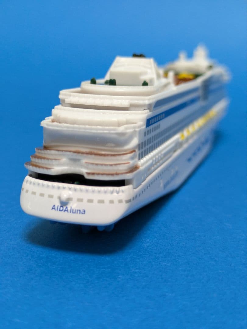 大型 豪華客船 アイーダ 1/1400 スケール　AIDA