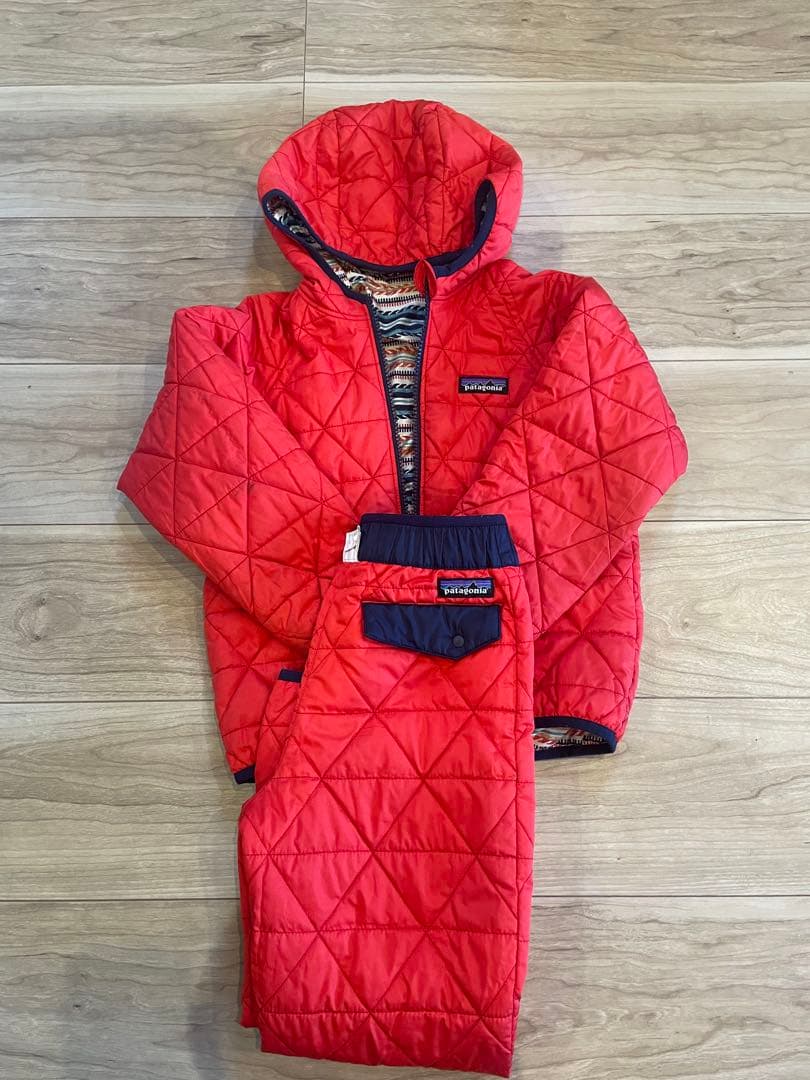 パタゴニア リバーシブル　スノーウェア スキーウェア　5T 110-120