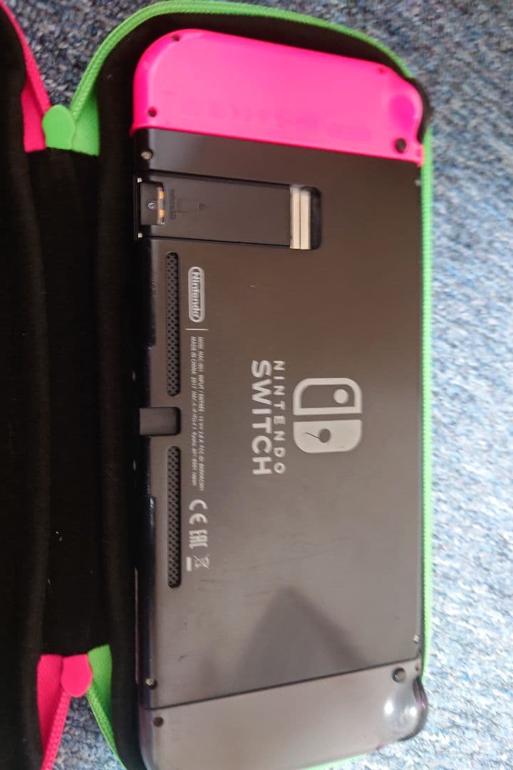 Nintendo Switch 本体 黒/赤 Joy-Con