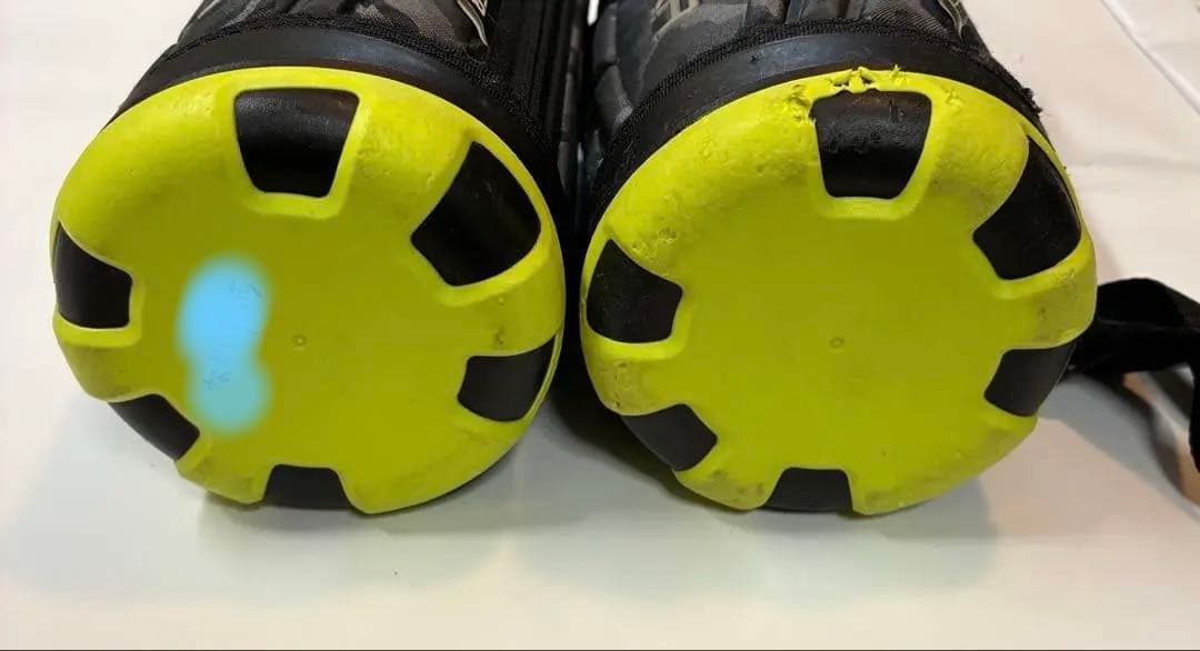 ハ*ル様 TIGER SAHARA 水筒&ポーチブラック・イエロー 1.0L 中