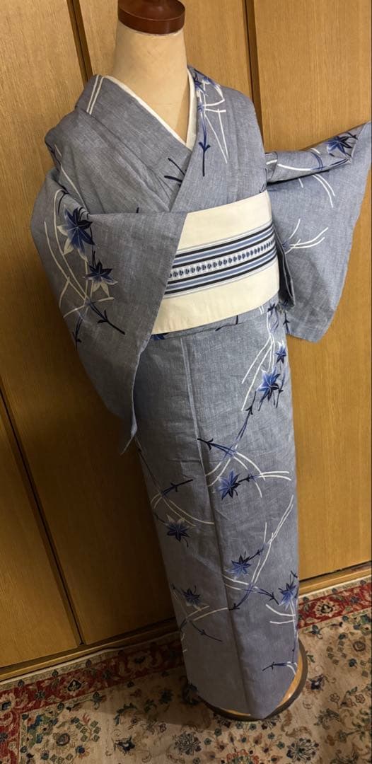 青みグレー地　紅葉と松葉文様 綿紬　大人の高級浴衣　竺仙調 ゆったりサイズ