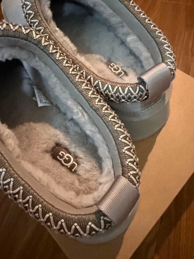 UGG 24cm タズ　スリッポン