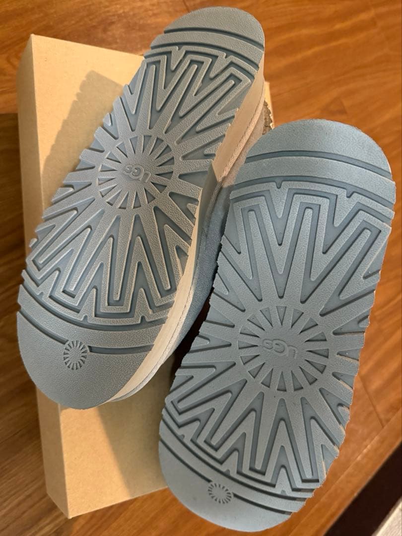 UGG 24cm タズ　スリッポン