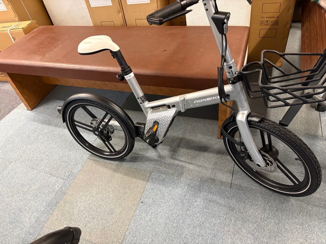 ホンバイクストン　シルバー　カゴあり