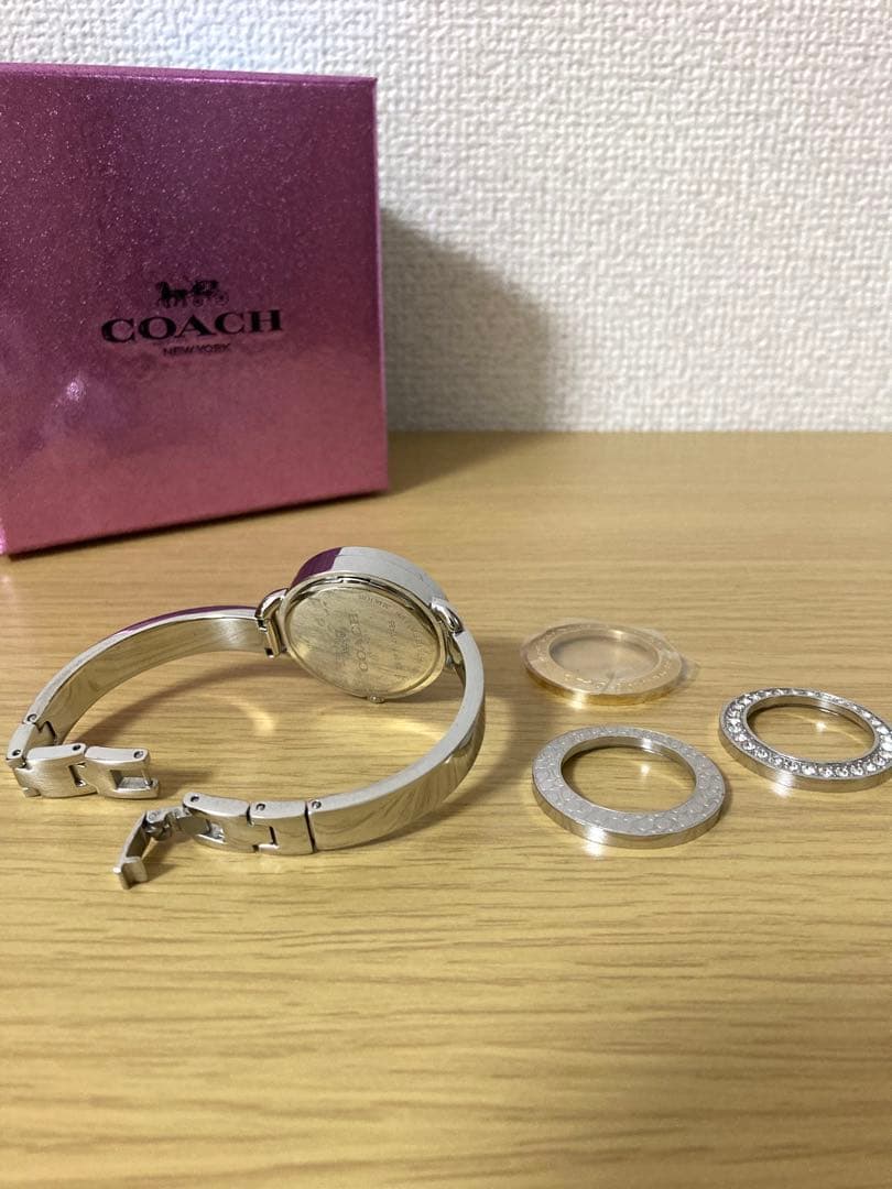 【aqua様限定】COACH 時計　替えベゼル×4 レア　電池交換済み　稼働品