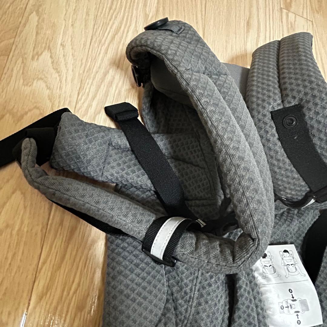 【美品】Ergobaby エルゴベビー オムニブリーズ グラファイトグレー