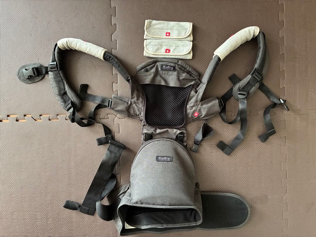 【正規販売店購入/替えのよだれカバー有り】miamily ヒップスター