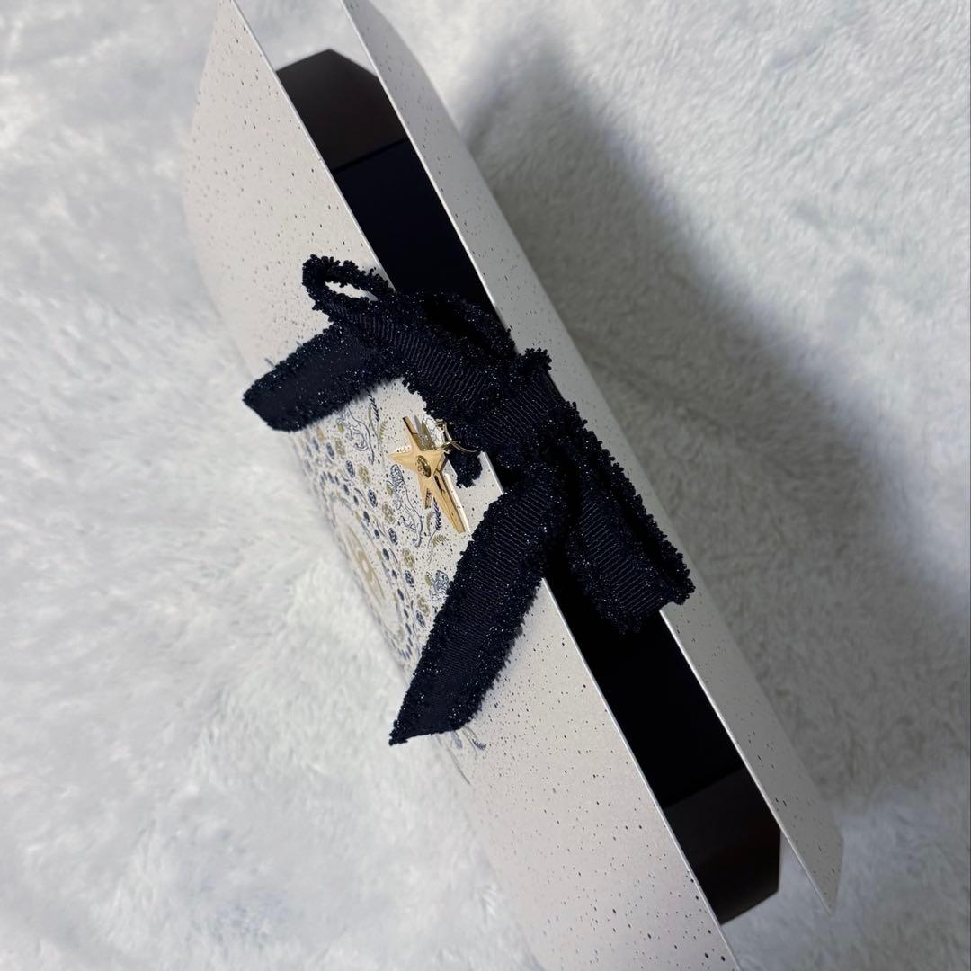 シャネル 2025 リップアンドネイルケア 有料ラッピング済/ショッパー付