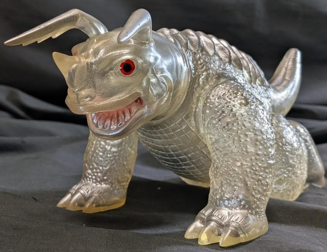 透明ネロンガ 四足（マルサン）クリア成型ソフビフィギュア