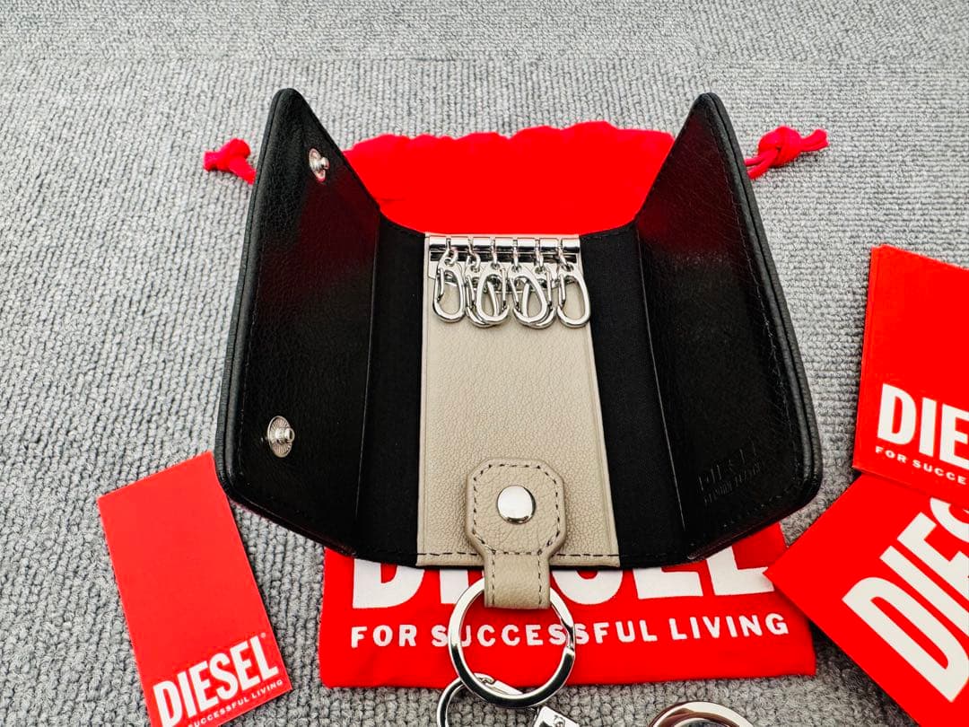 《新品未使用》DIESELレザー6連キーケース《正規品》