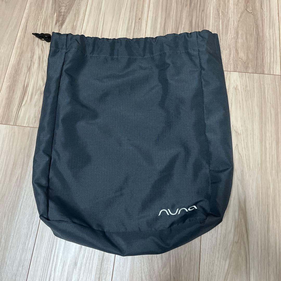 (柴犬さま専用)美品 nuna ヌナ 抱っこ紐 デニム