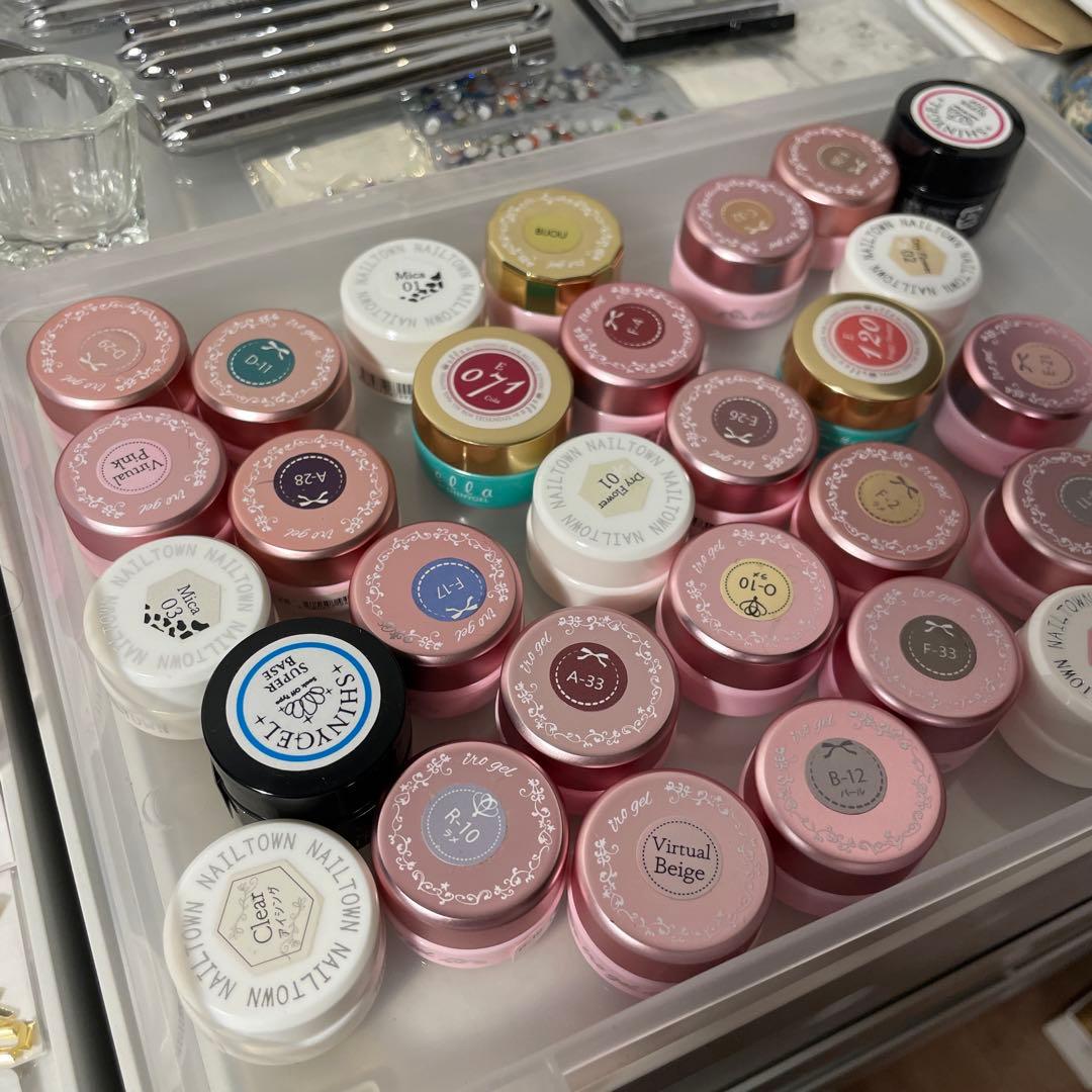 ジェルネイル 引退品 ネイルライト & リムーバー付き パーツ ネイルチップ多数