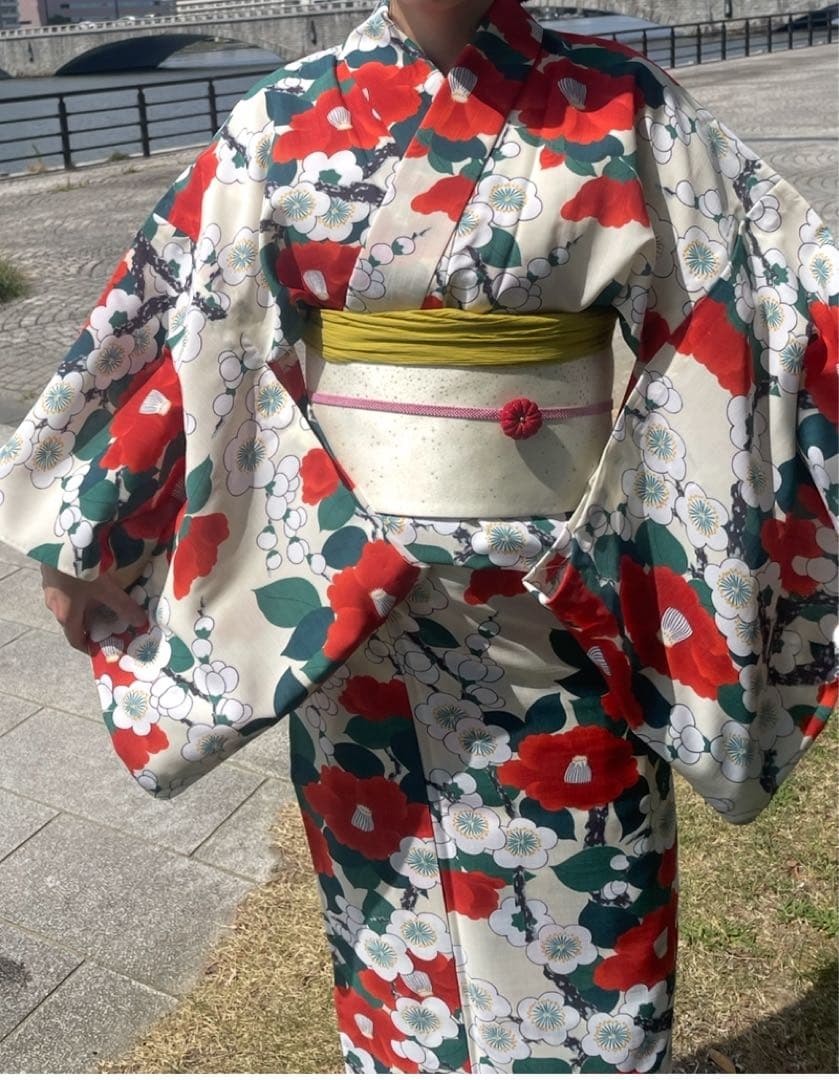 ⭐︎ふりふ　浴衣　4点セット　(椿柄)⭐︎