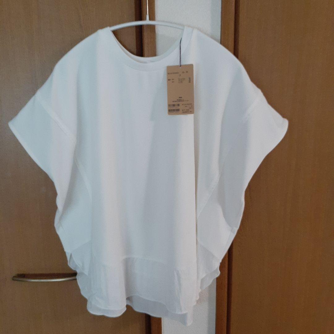 ビアズリーラウンドヘムプルオーバー